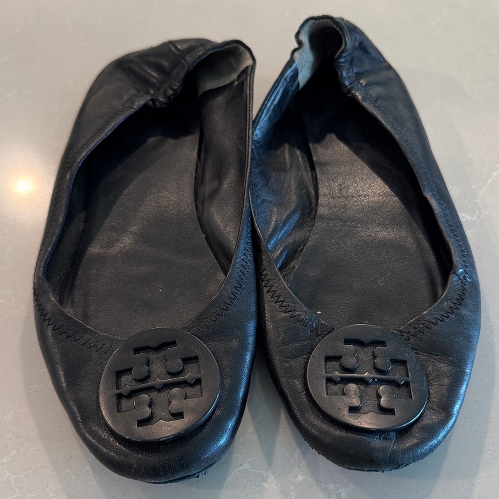 Tory Burch Black Leather Logo Round-Toe Ballet Flats